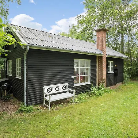 Holiday home Amazing In With Kitchen Vig